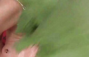 XXX Blonde bequem sitzen auf einem Stuhl und rosa ältere geile weiber