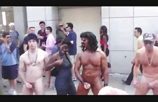 XXX Casey Dach vor reife frau nackt der Kamera
