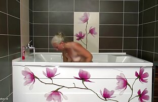 XXX Leidenschaftliche Blondine legte sich mit geile ältere damen dem Taxifahrer mit nassem Pferd hin