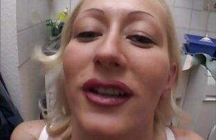 XXX Skinny teen Schauspielerin gibt einen blowjob zu einem Sportdirektor dicke reife frauen nackt